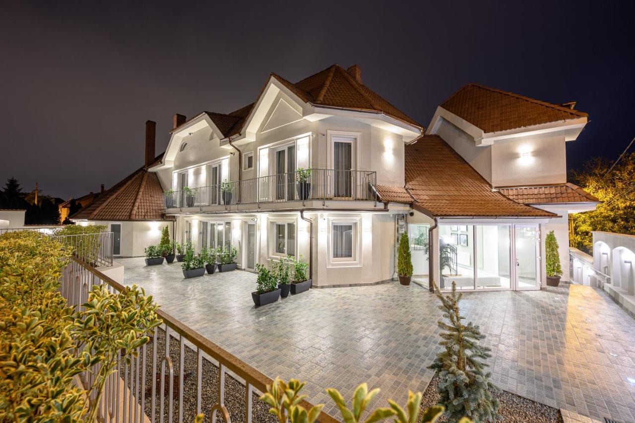 אורדאה Dozsa Residence מראה חיצוני תמונה