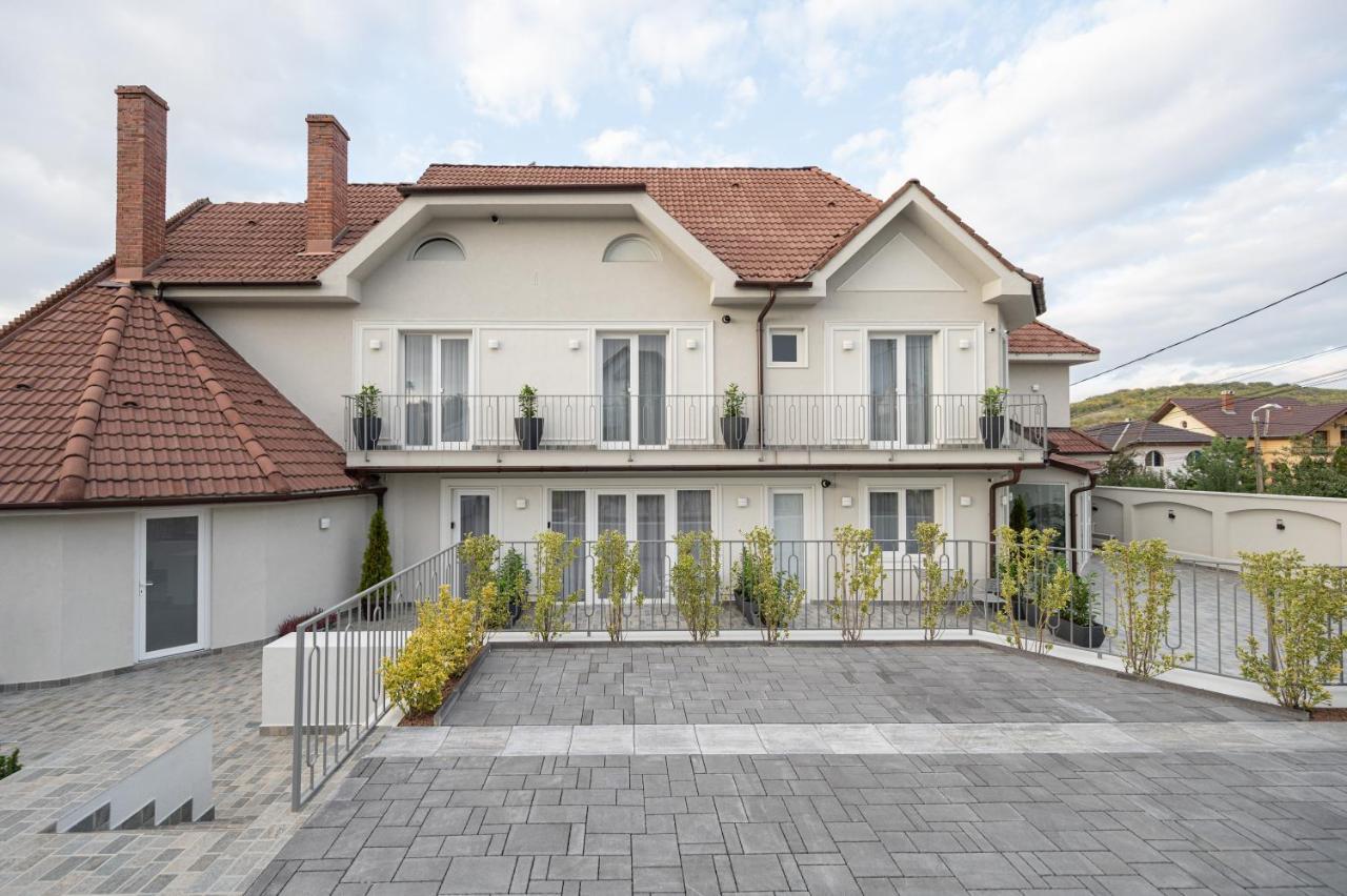 אורדאה Dozsa Residence מראה חיצוני תמונה