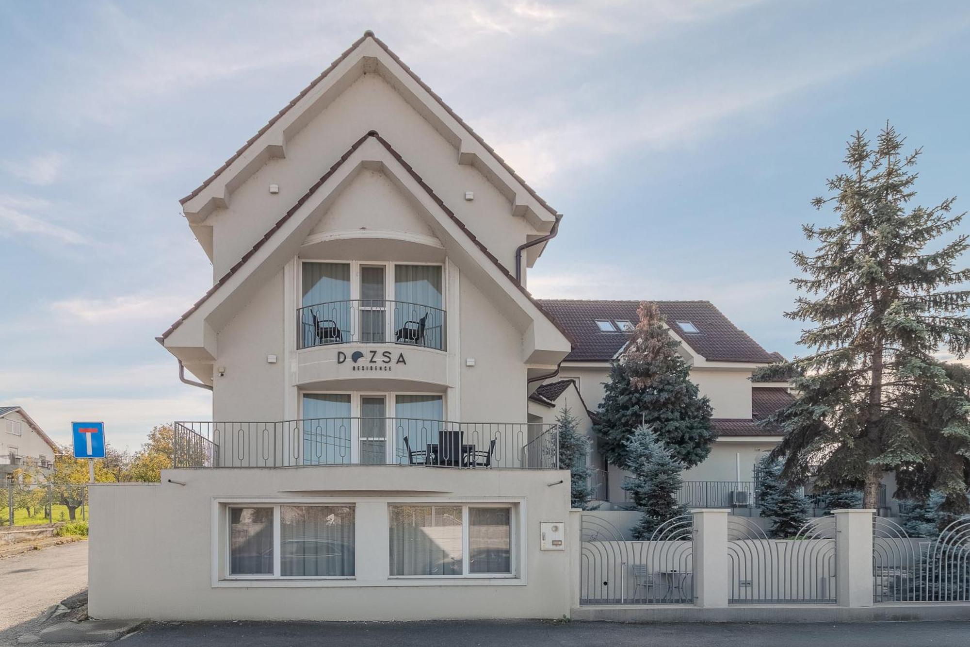 אורדאה Dozsa Residence מראה חיצוני תמונה